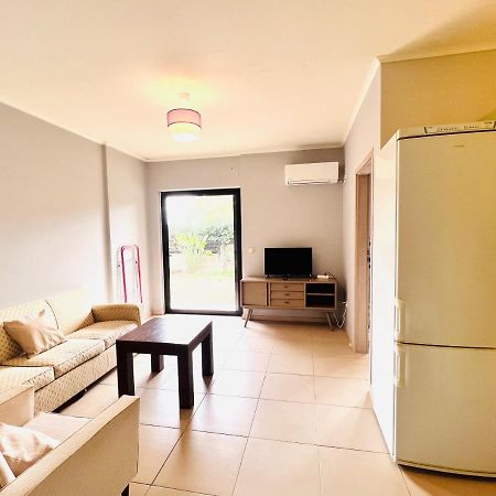 Maos Home Airport Free Shuttle Vravrona Exterior photo